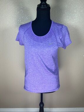 Nike Purple Short Sleeve Athletic Tee Size Large Excellent Condition